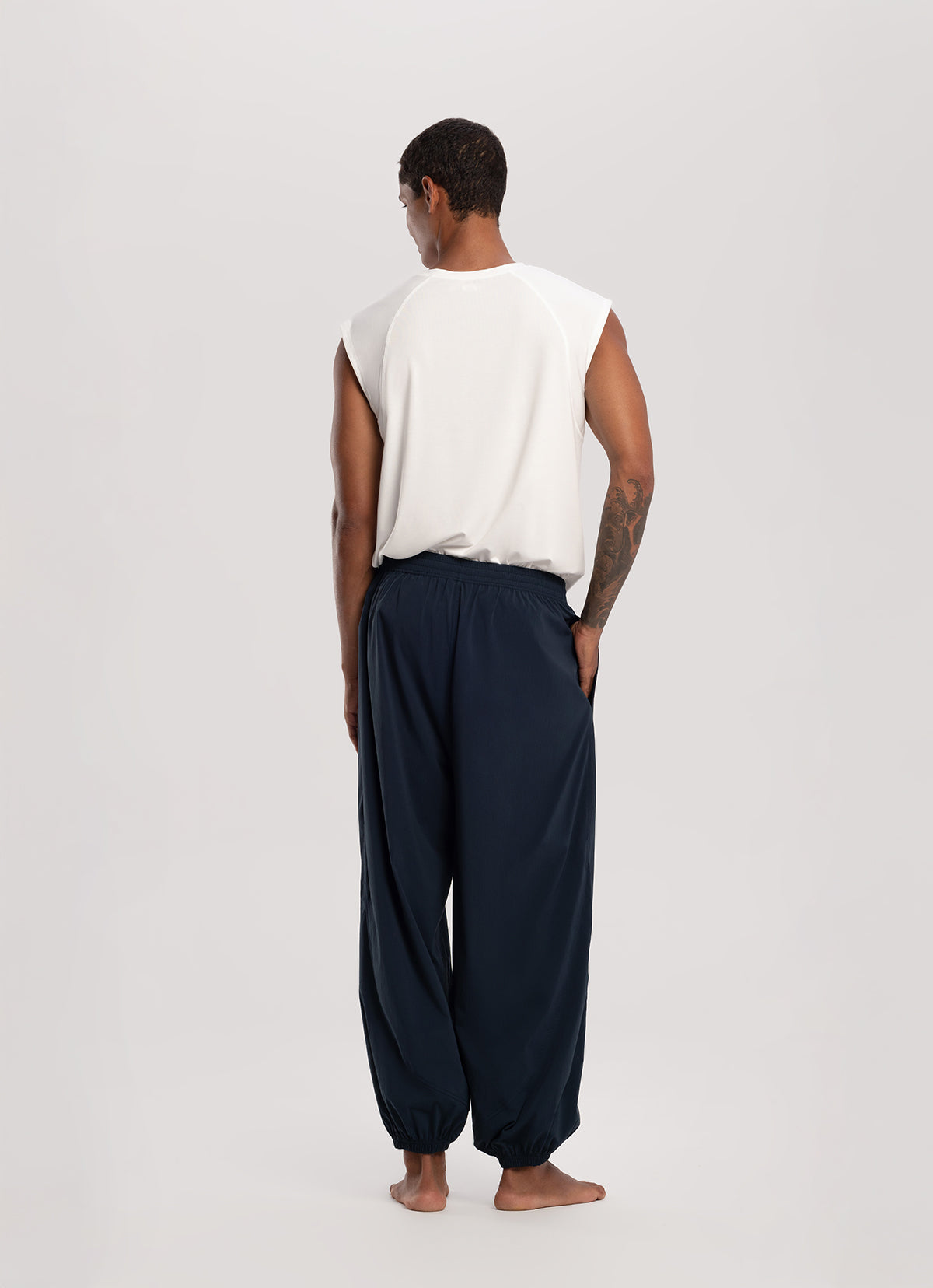 Knoll sleeveless #2 (Unisex)_White