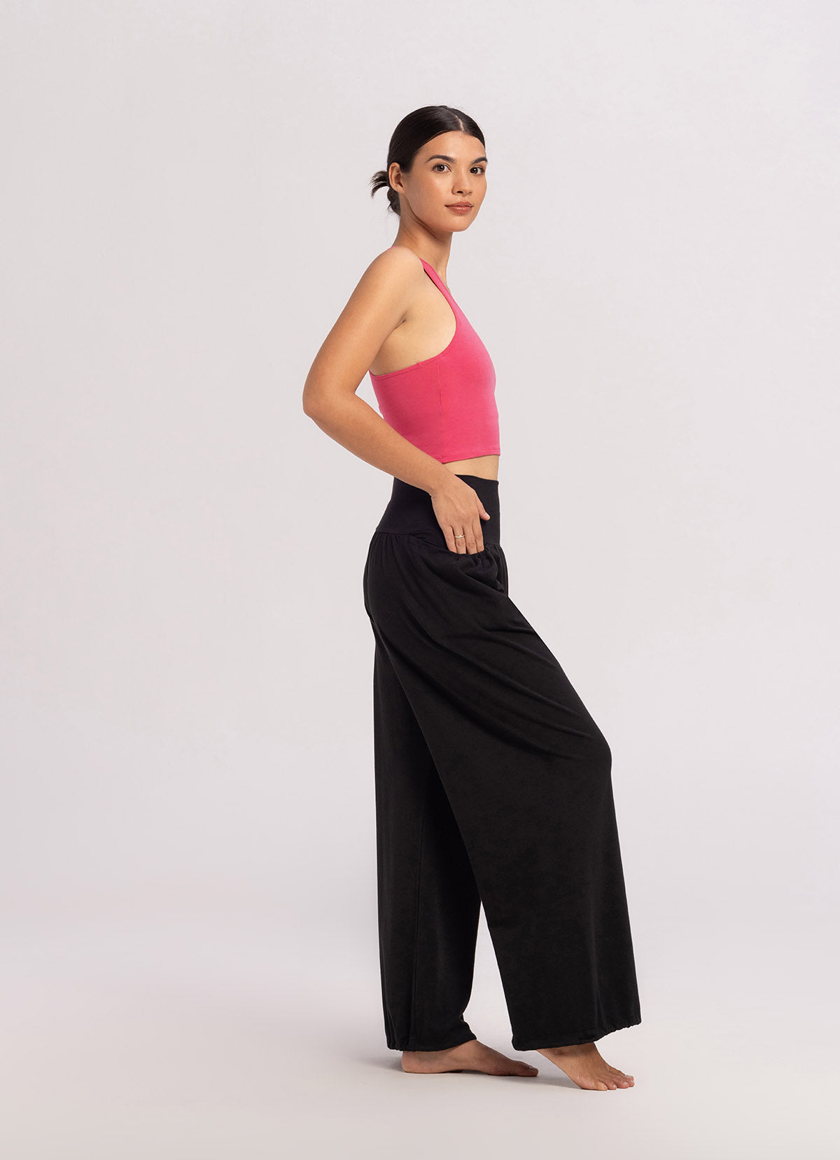 Jaya tank top_Carmine