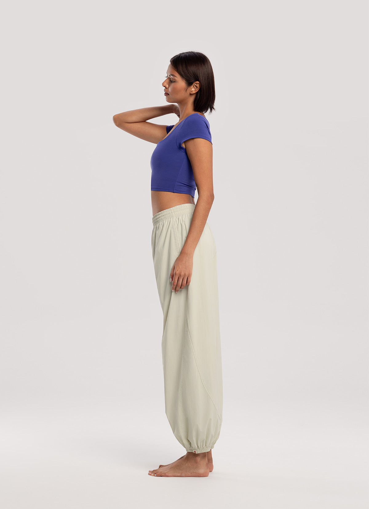 Diagonal jogger pants (Nylon ver.) (Unisex)_Celadon Tint