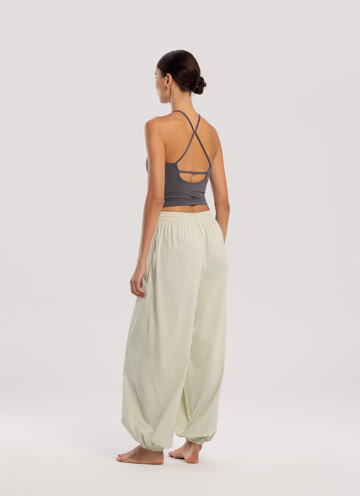 Diagonal jogger pants (Nylon ver.) (Unisex)_Celadon Tint