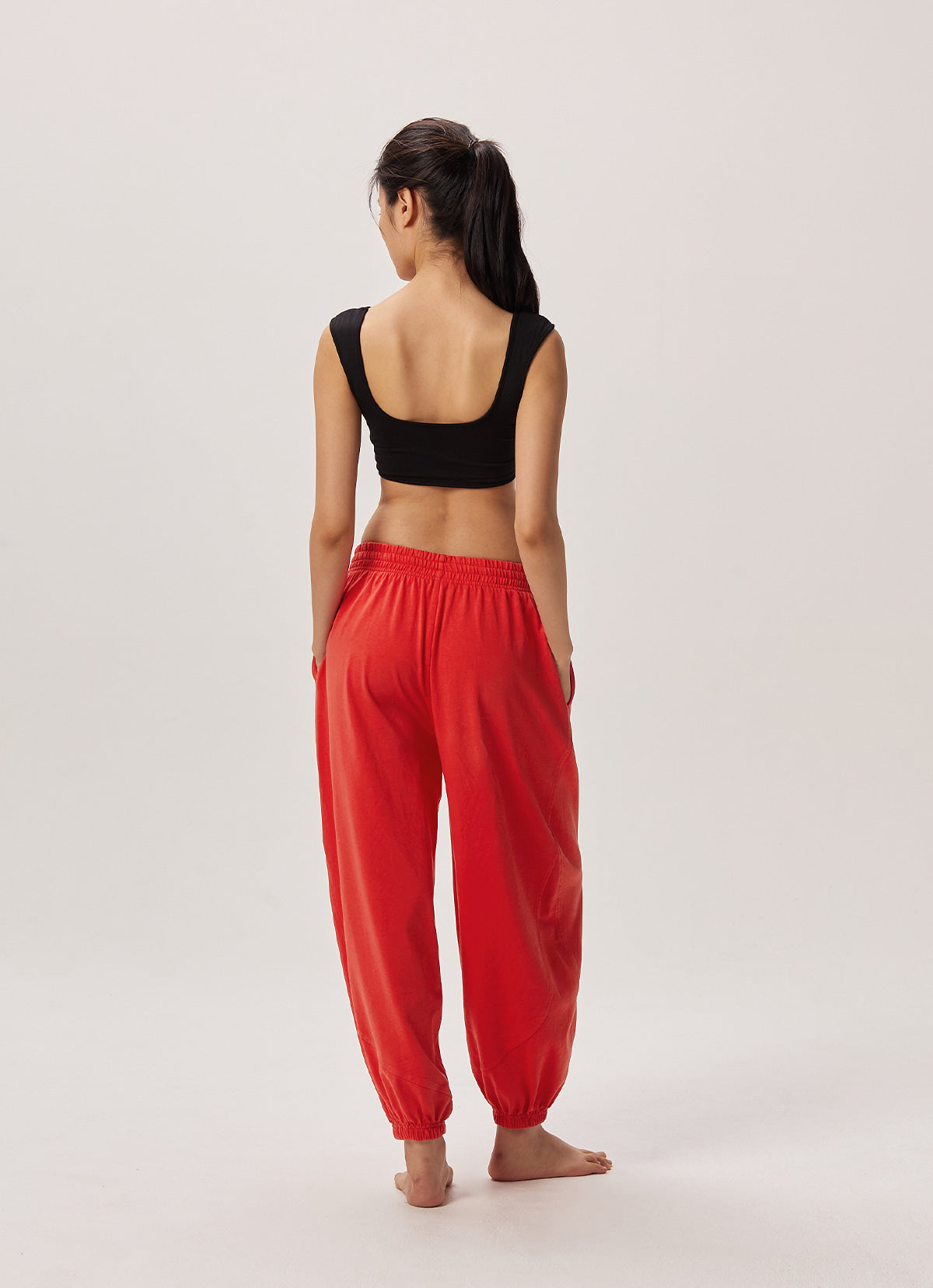 Diagonal jogger pants (Unisex)_Poppy Red