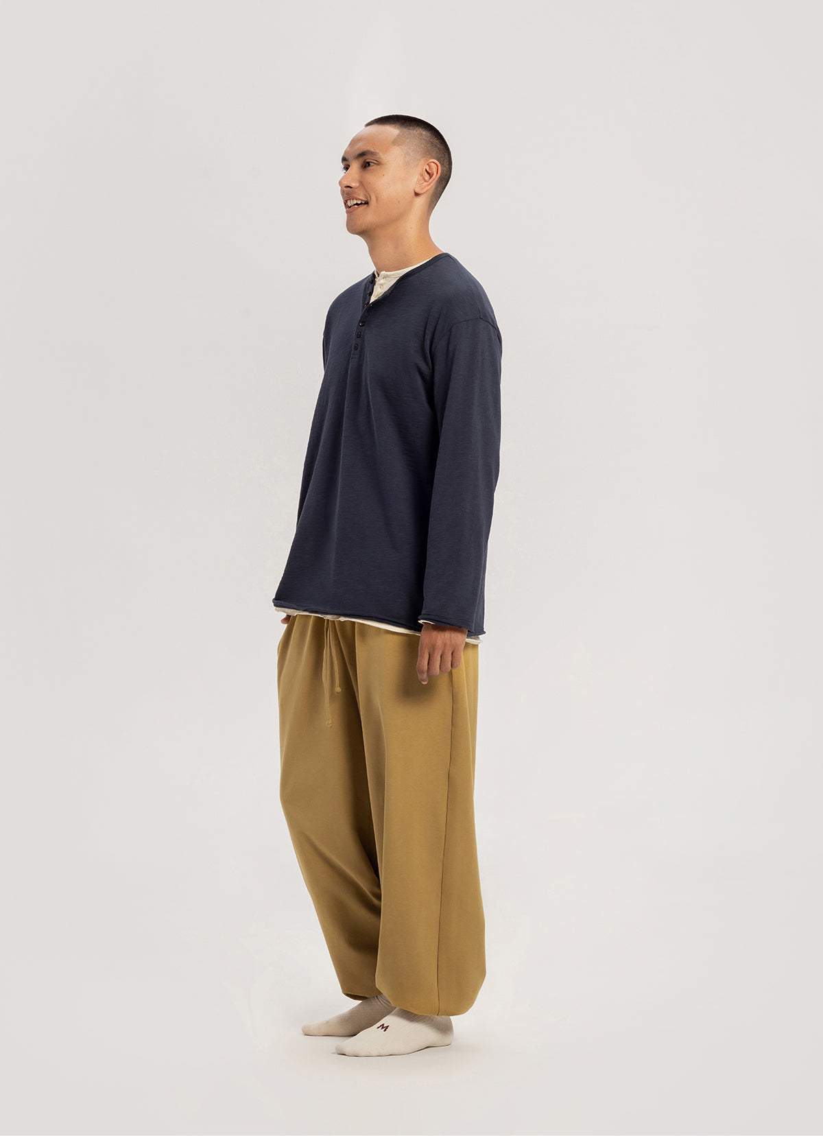 Henley neck long sleeve (Unisex)_Blueberry