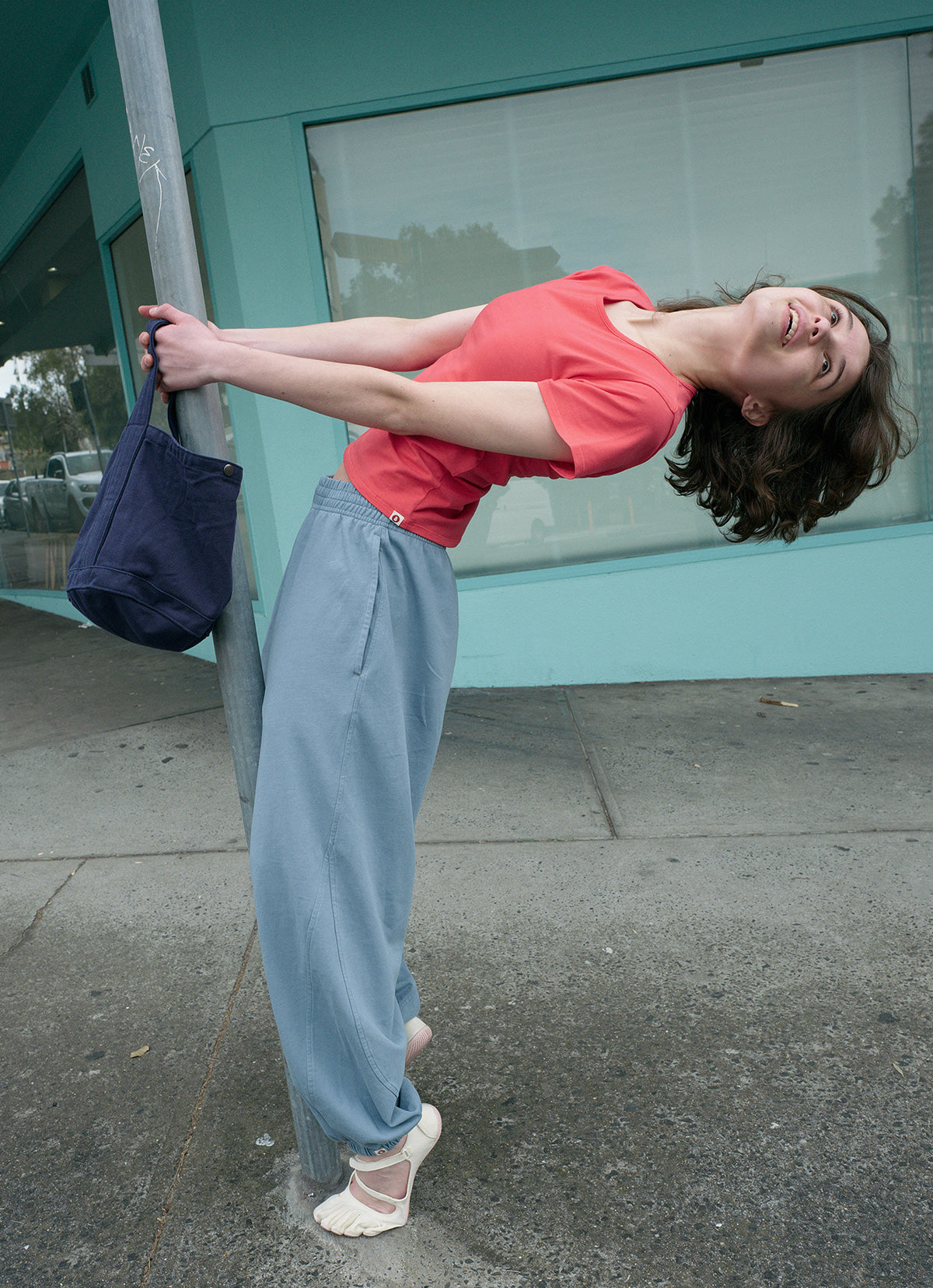 Diagonal jogger pants (Unisex)_Smoke Blue