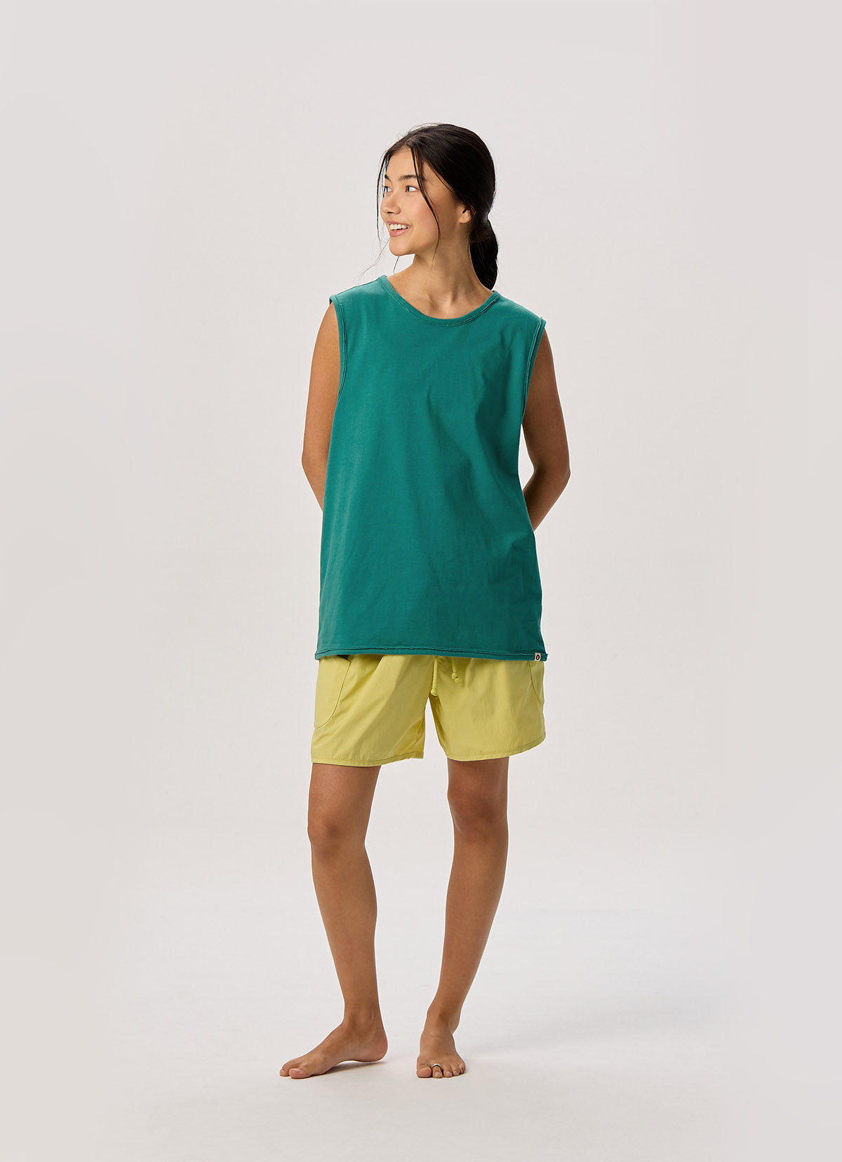 Pocket wide shorts (Unisex)_Muted Lime