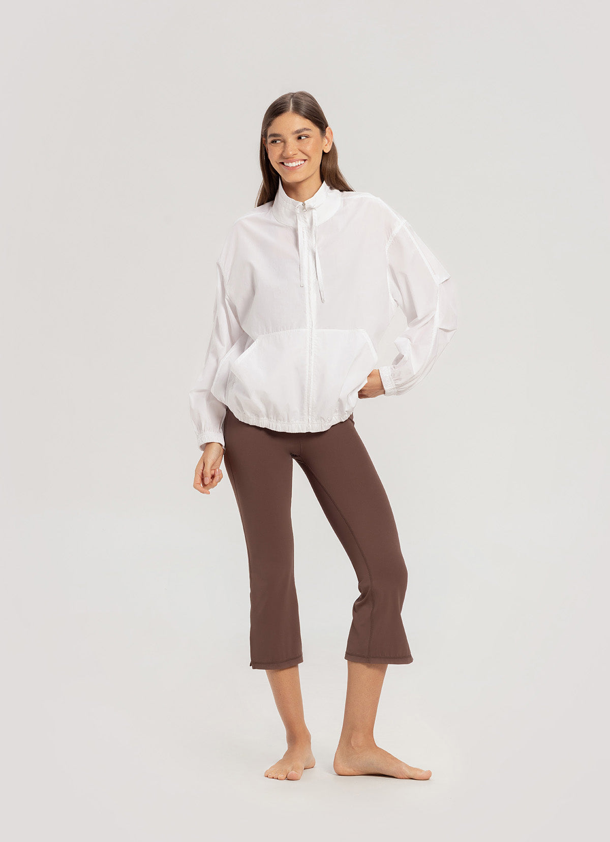 [Movement Line] Capri slit pants_Peppercorn