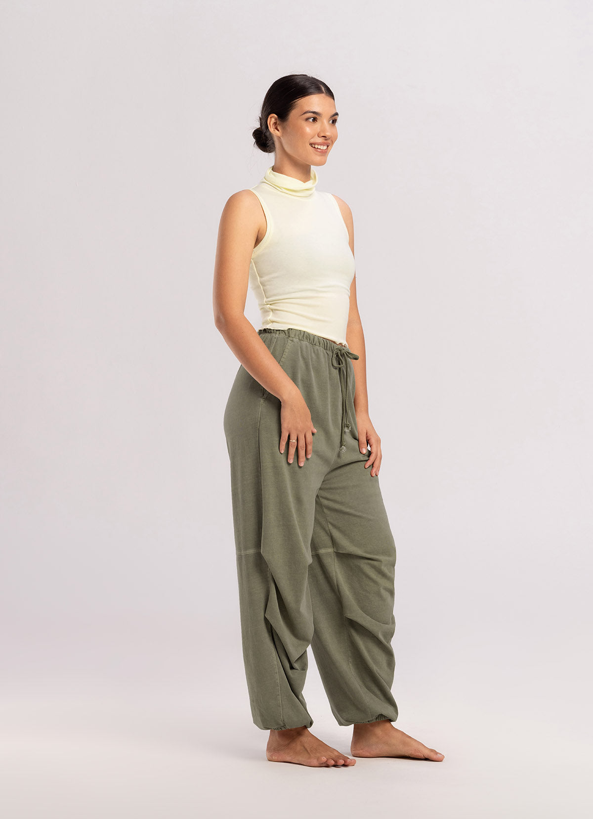 Double tuck pants (Unisex)_Grey Khaki