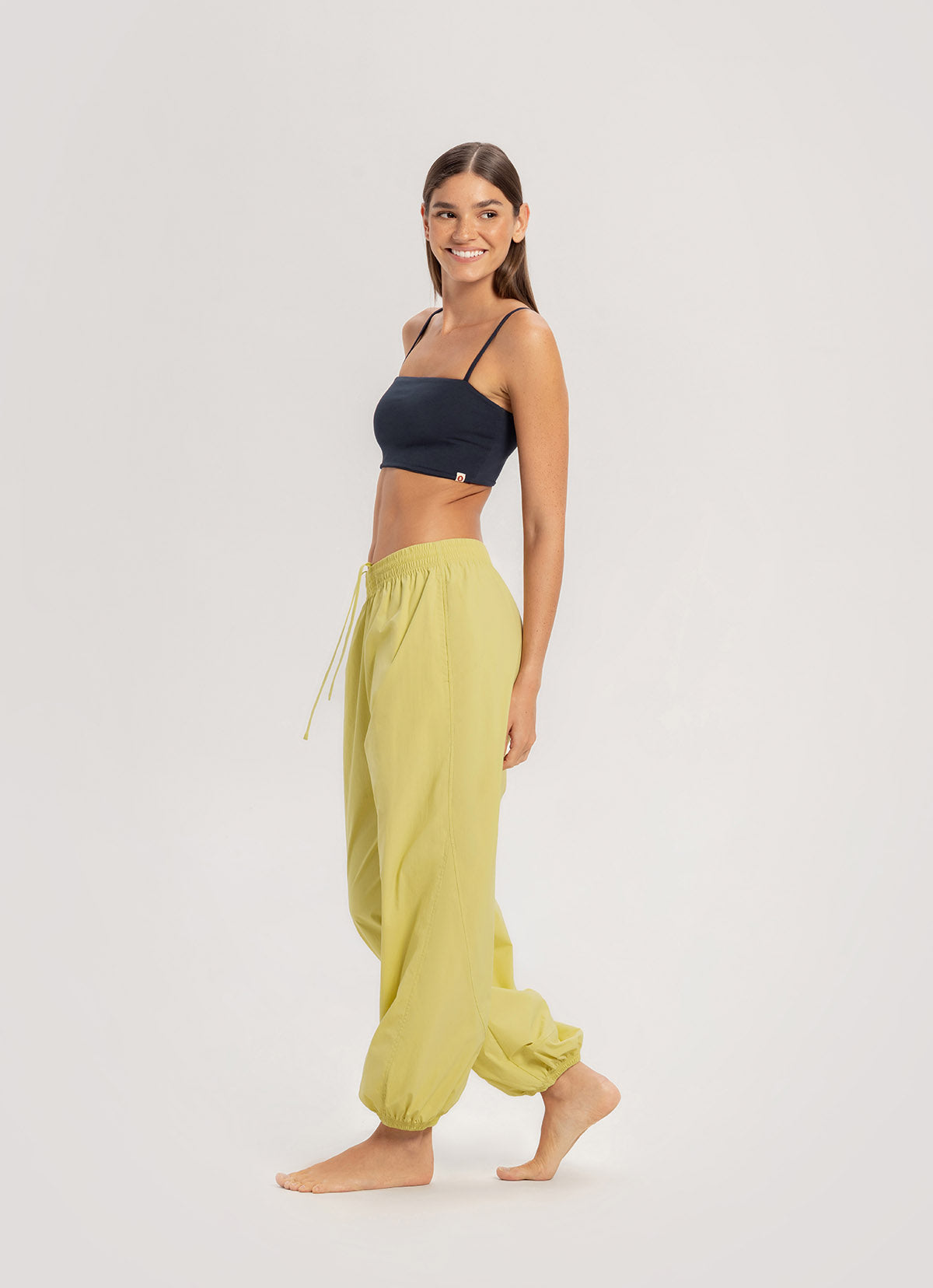 Diagonal jogger pants (Nylon ver.)_Muted Lime