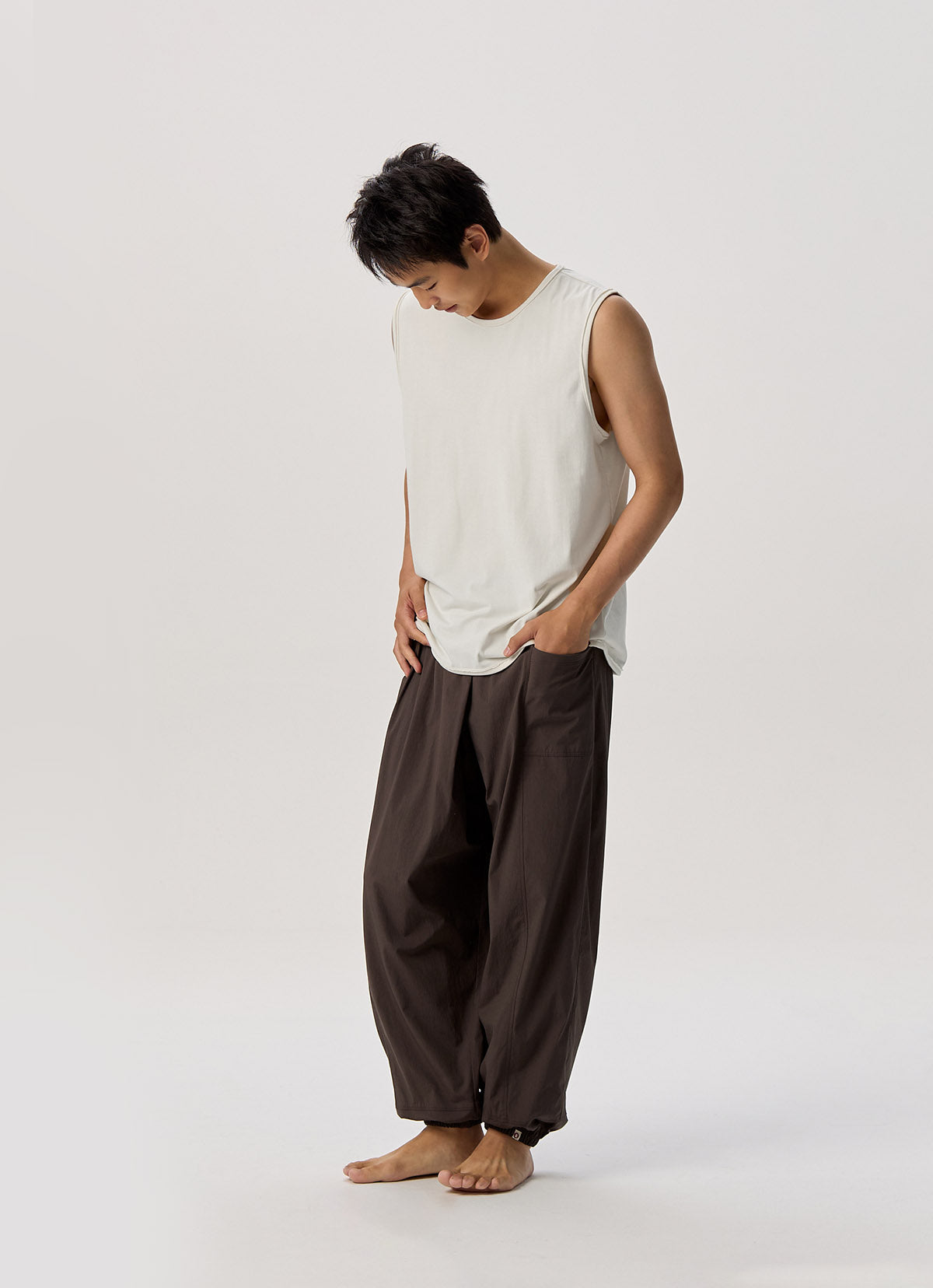 V slit sleeveless (Unisex)_Star White