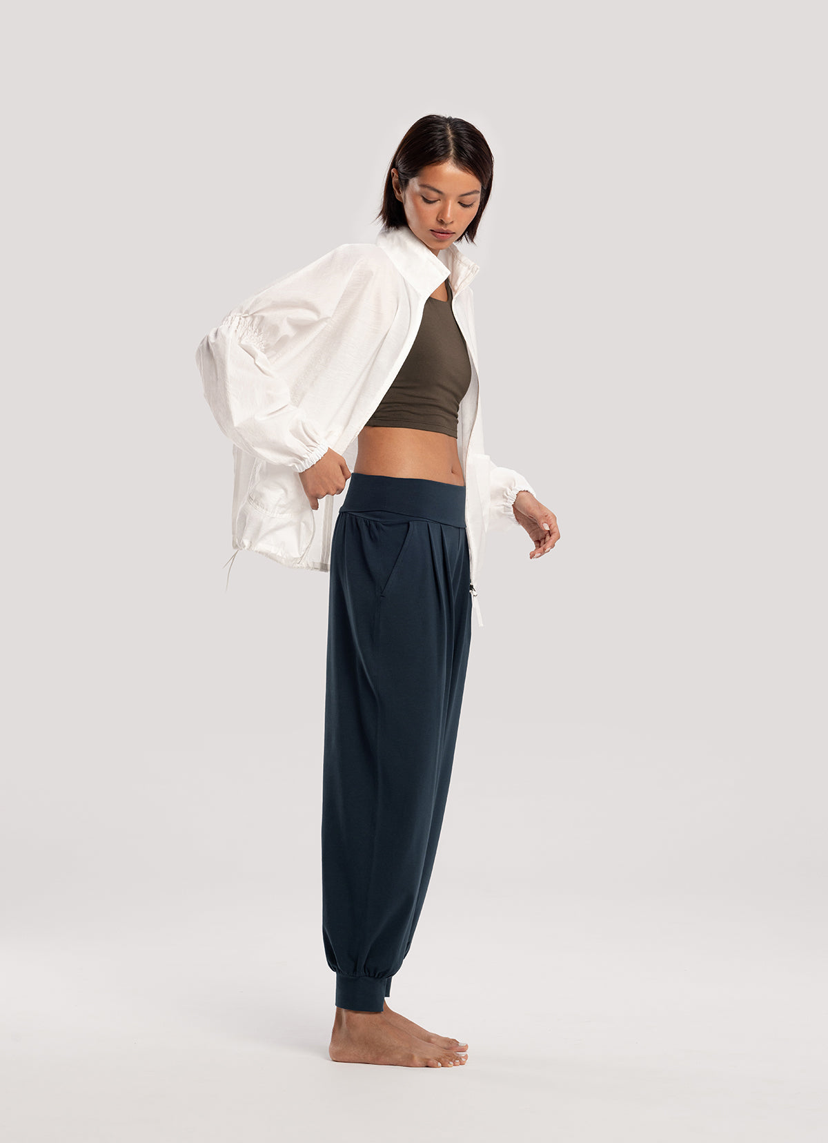 Shirring zip-up jacket_White