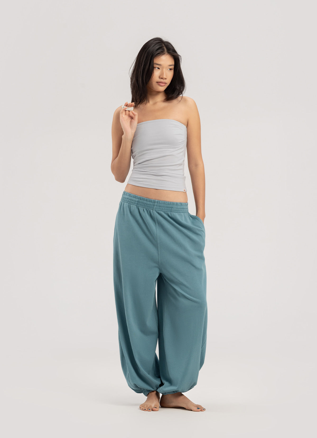 Diagonal jogger pants (Unisex)_Smoke Blue