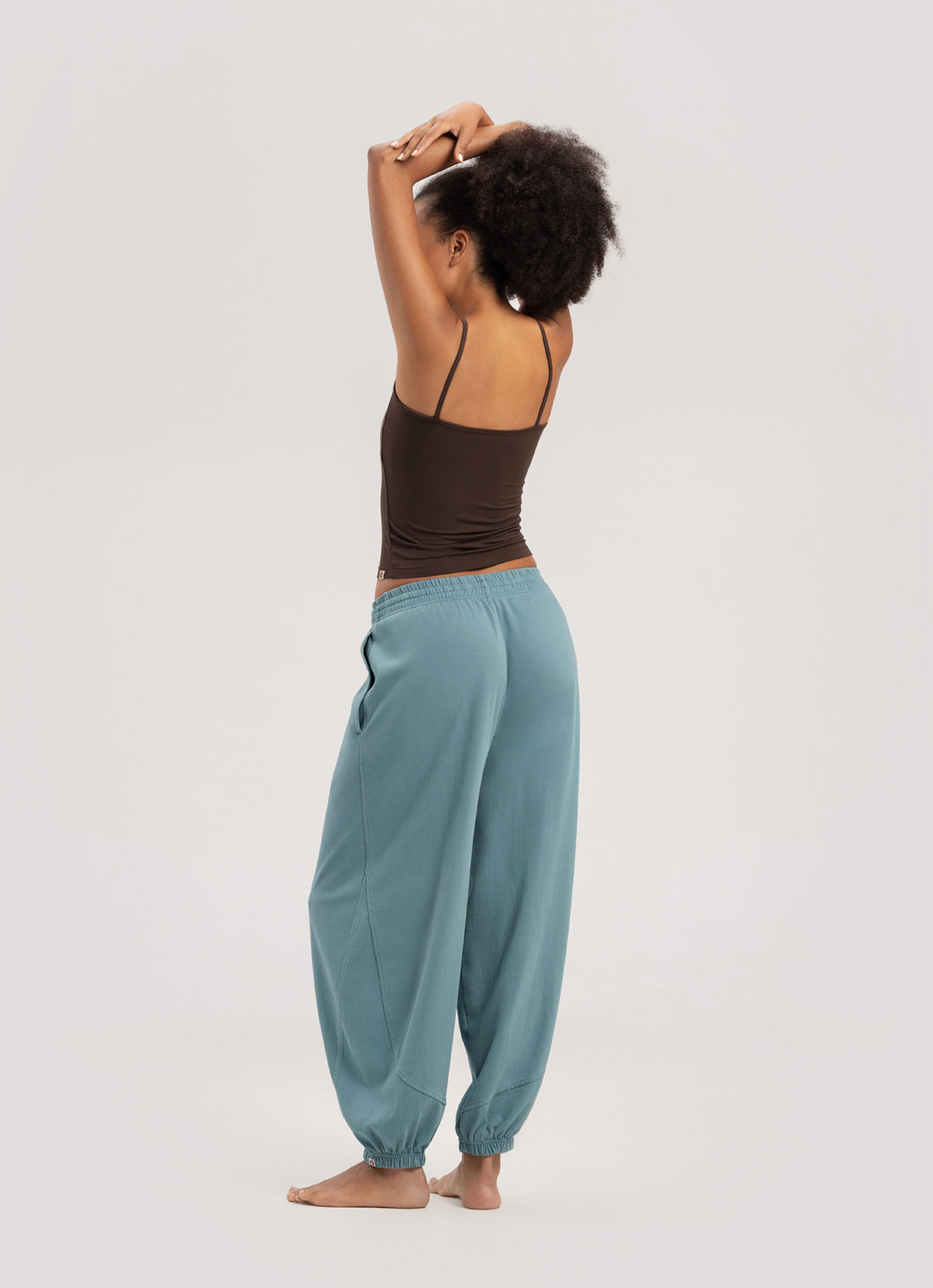 Diagonal jogger pants (Unisex)_Smoke Blue