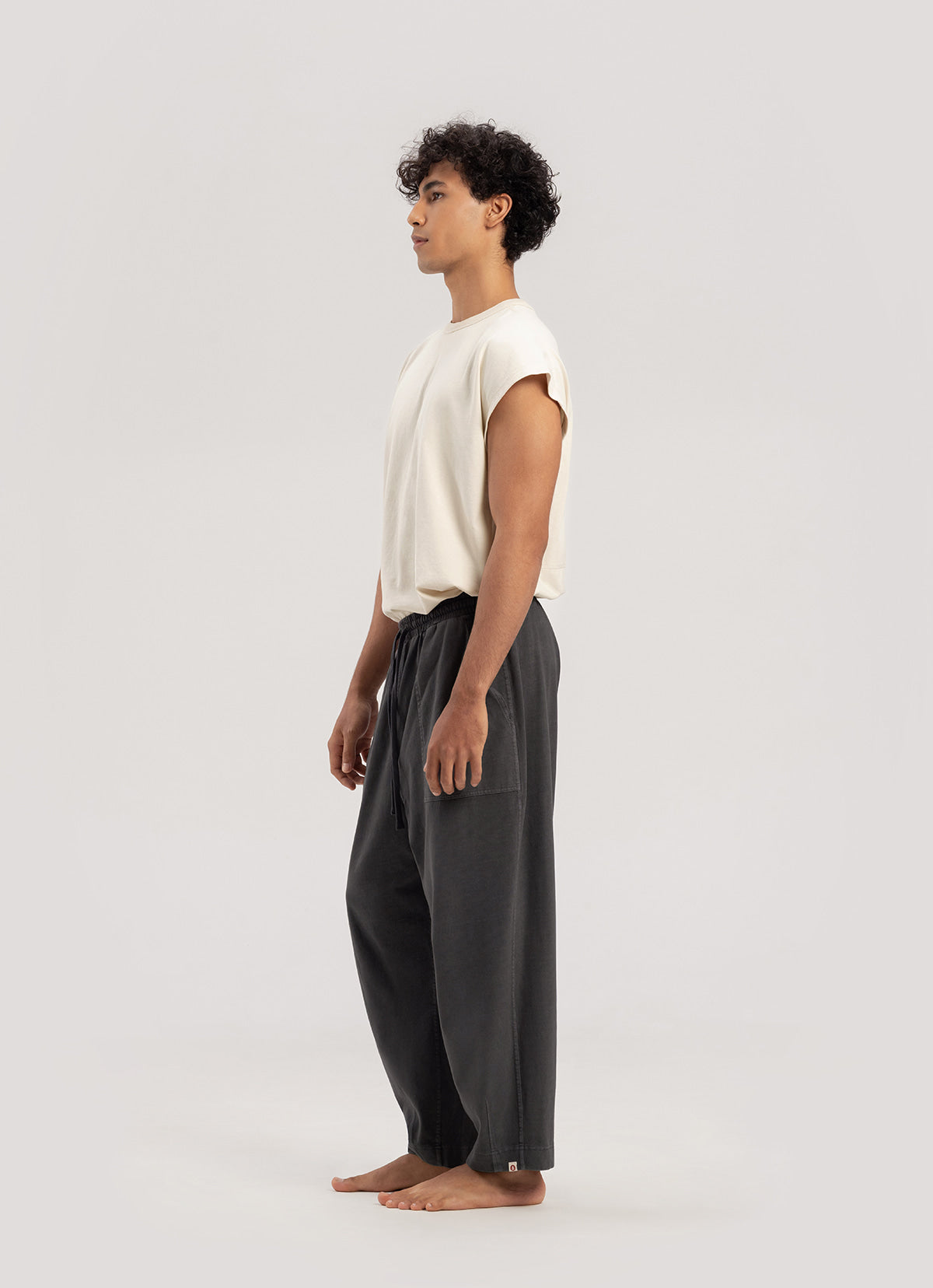 Tapered pants #2 (Unisex)_Pavement