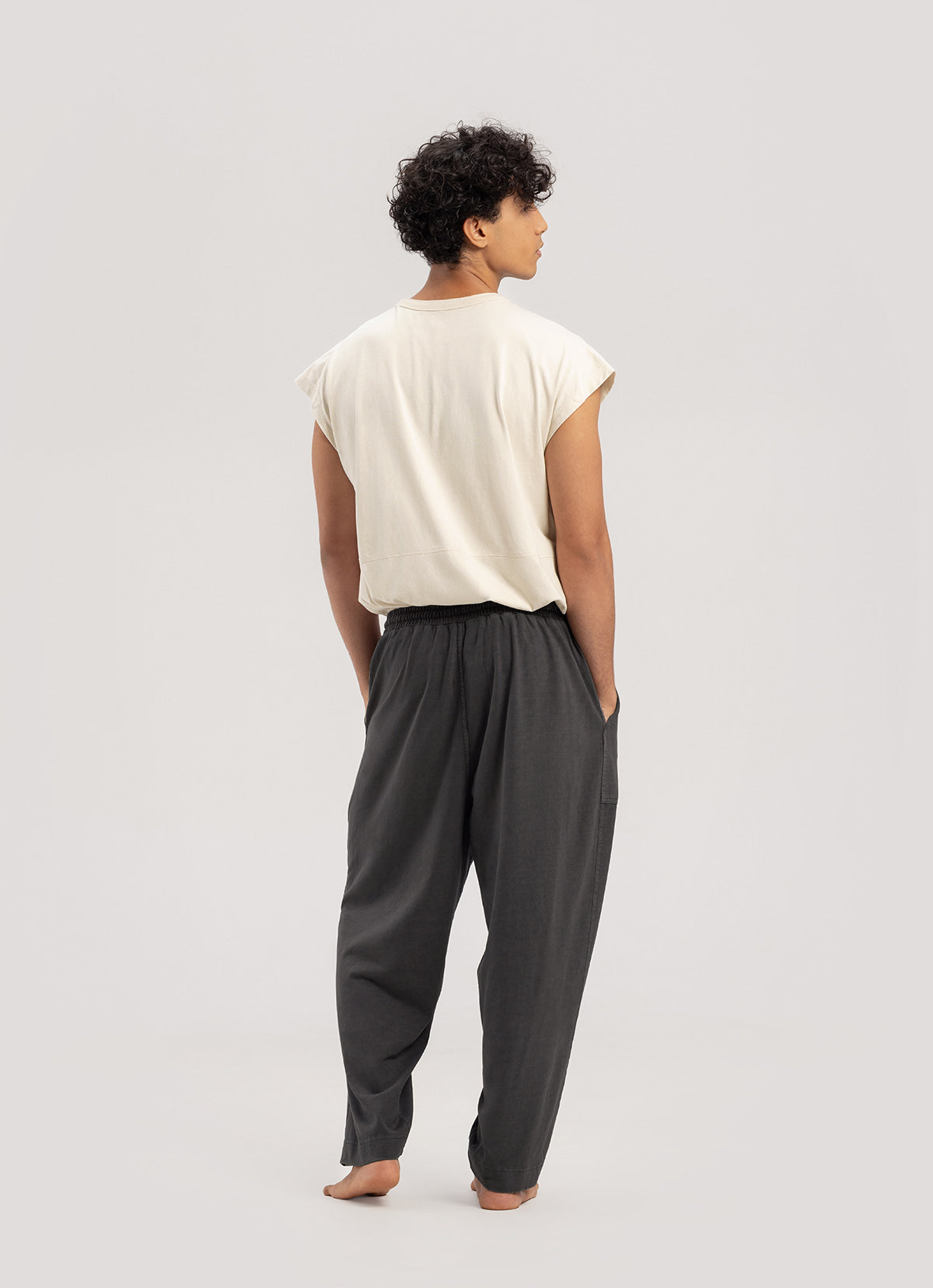 Tapered pants #2 (Unisex)_Pavement