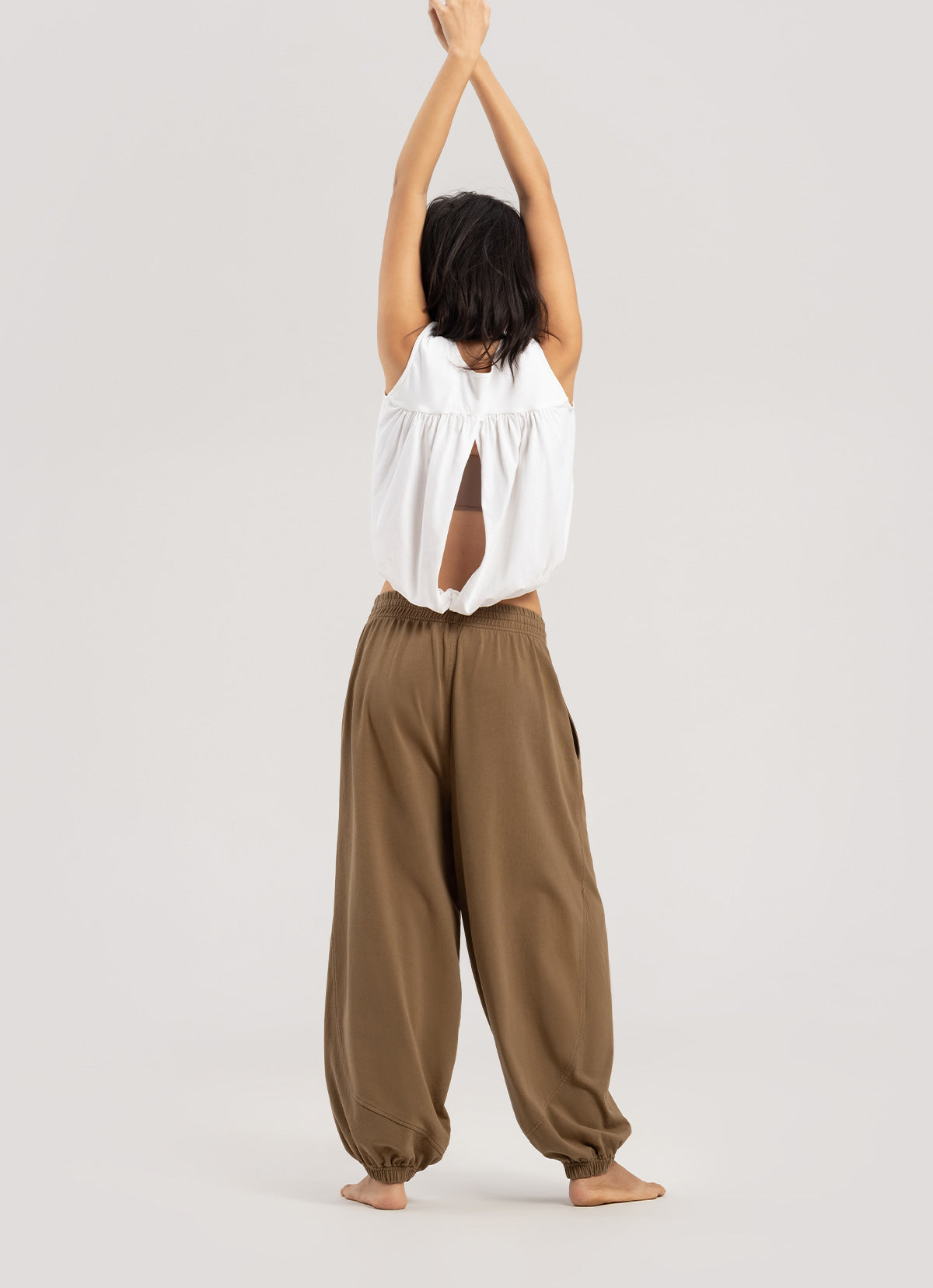 Diagonal jogger pants (Unisex)_Coca Mocha