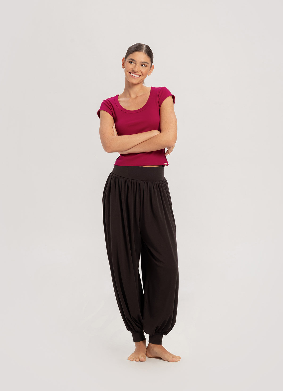 Essential scoop T_Persian Red