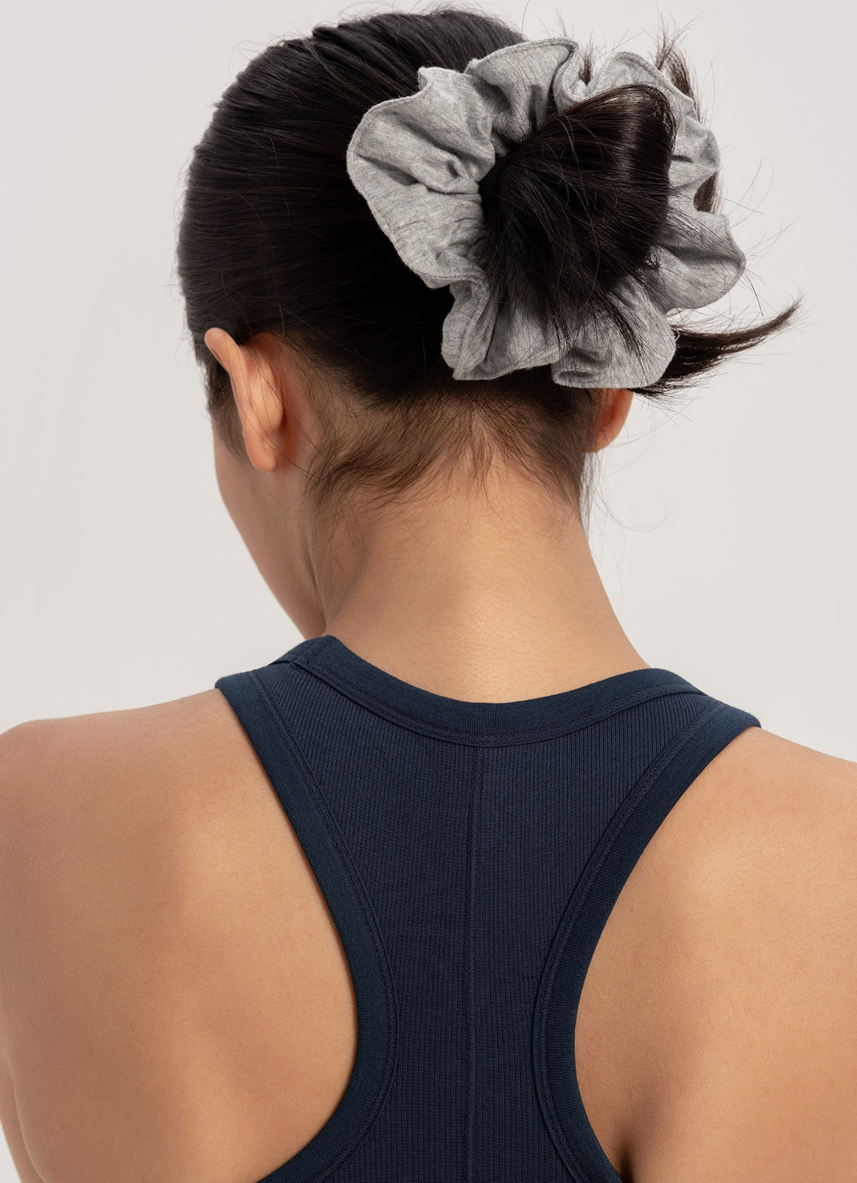 BM soft scrunchie_Dark Melange Grey