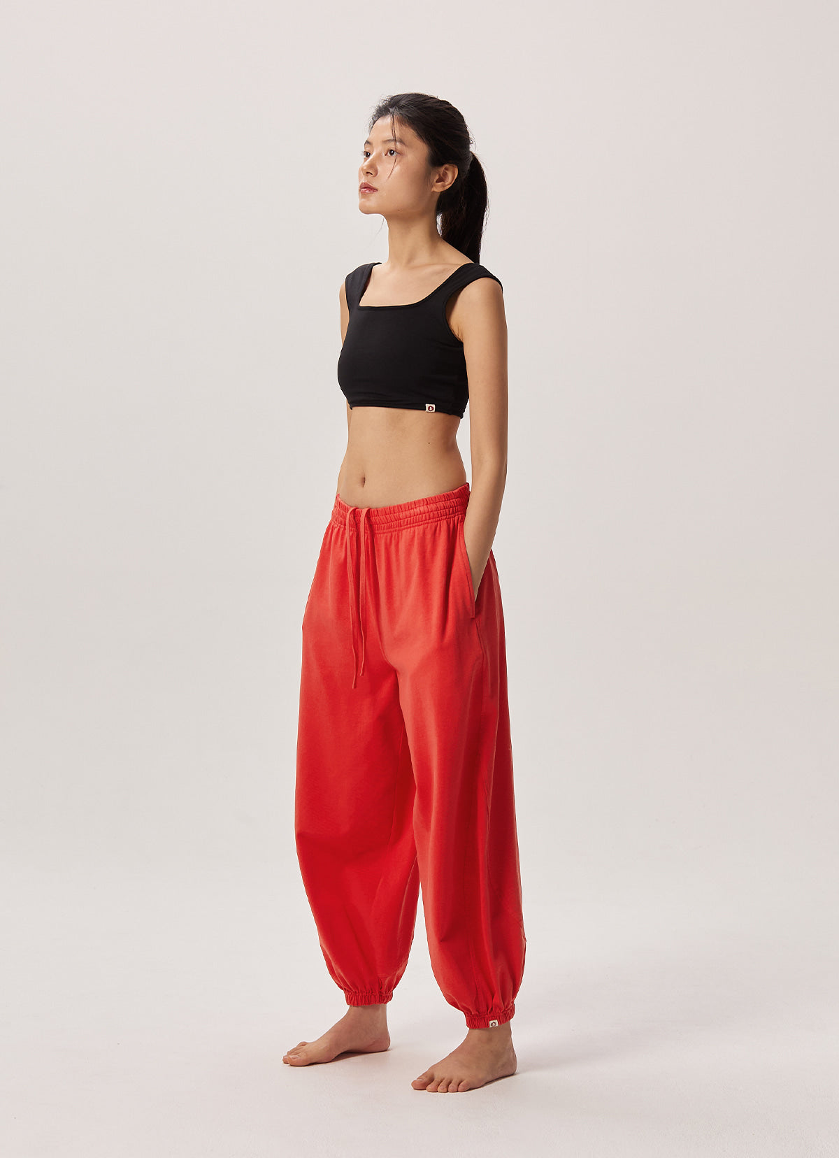 Diagonal jogger pants (Unisex)_Poppy Red