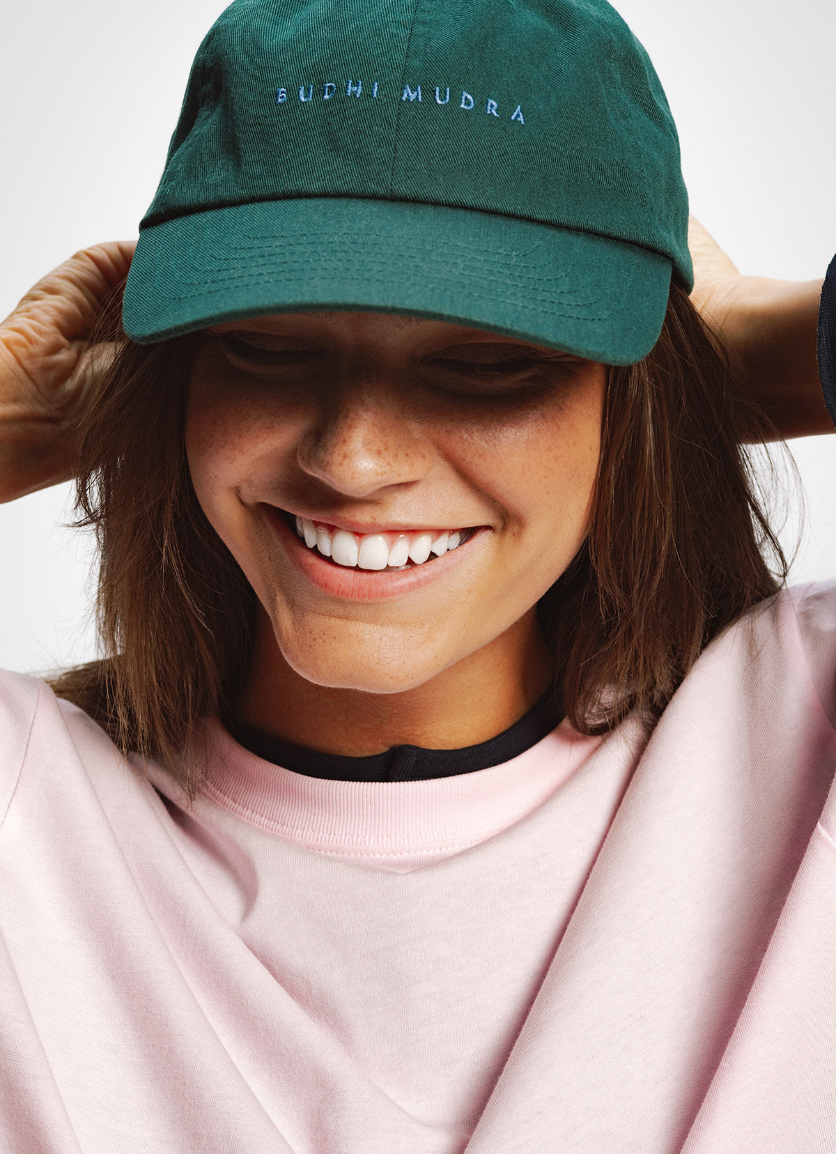 BM logo T (Unisex)_Light Pink