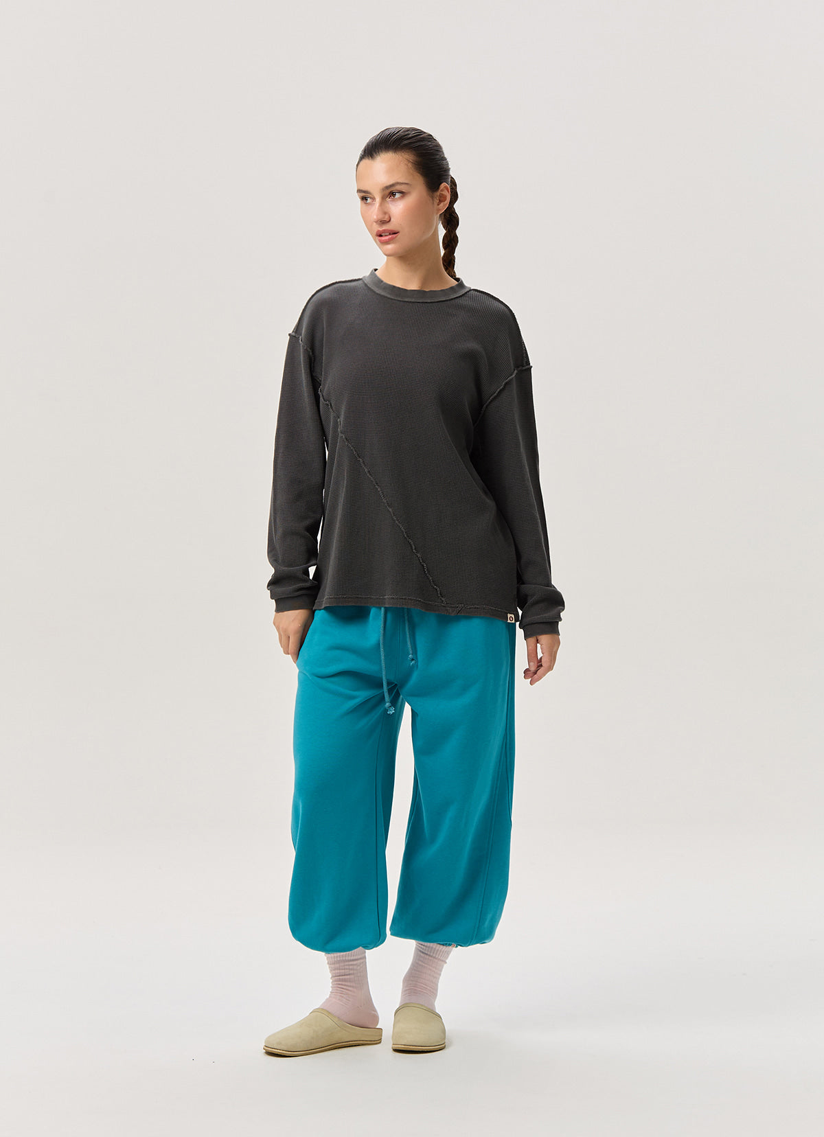 Diagonal jogger pants (Zurry ver.) (Unisex)_Biscay Bay
