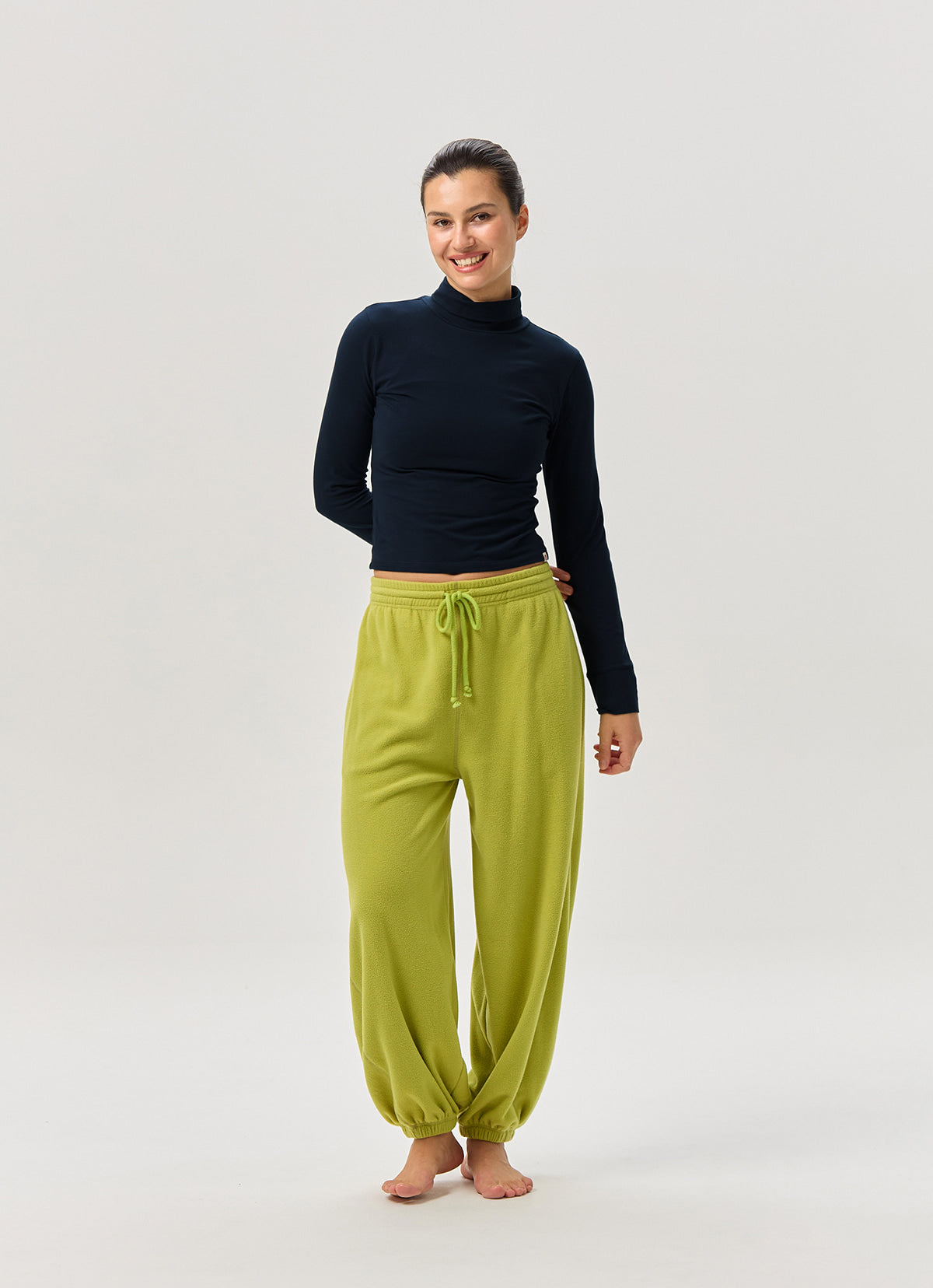 Diagonal jogger pants (Fleece ver.) (Unisex)_Split Pea