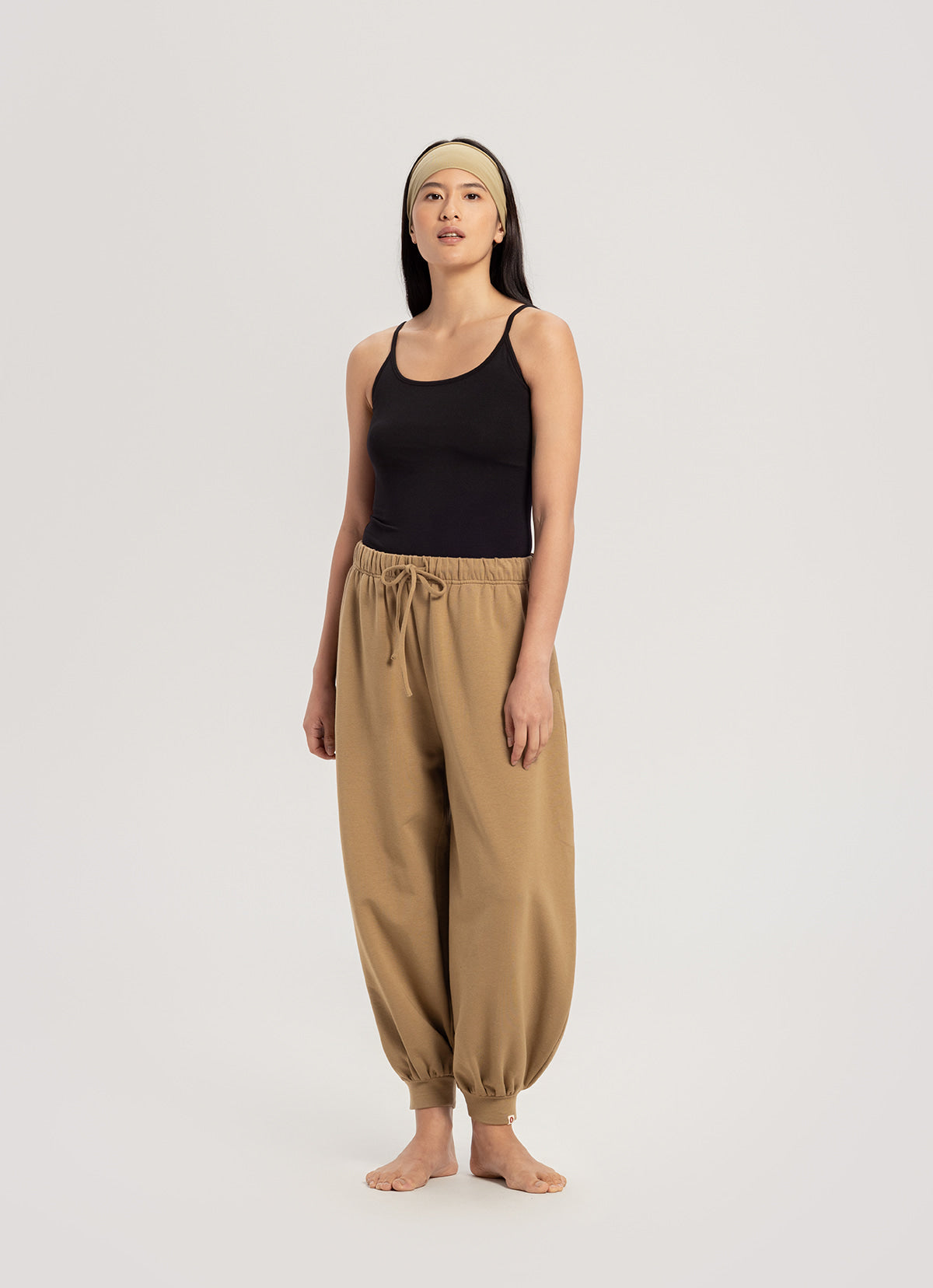 Simple volume jogger (Unisex)_Lead Gray