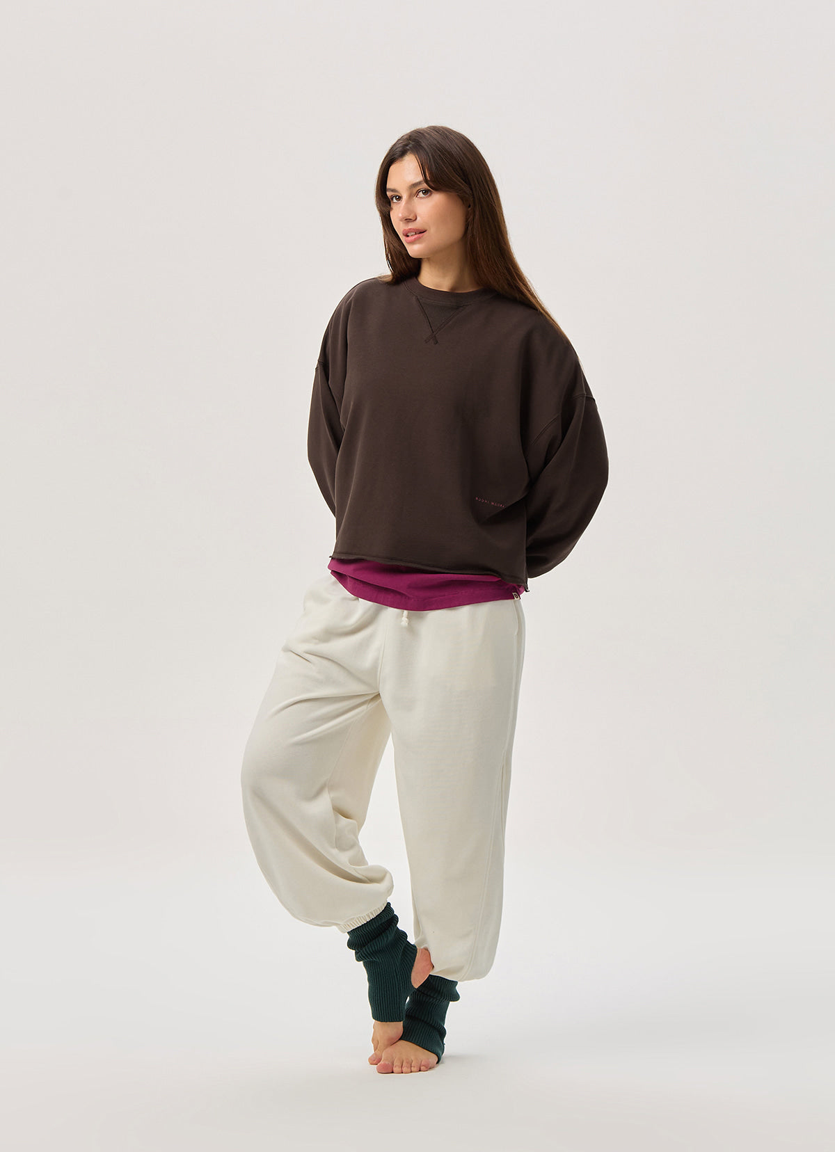 Diagonal jogger pants (Zurry ver.) (Unisex)_Tofu