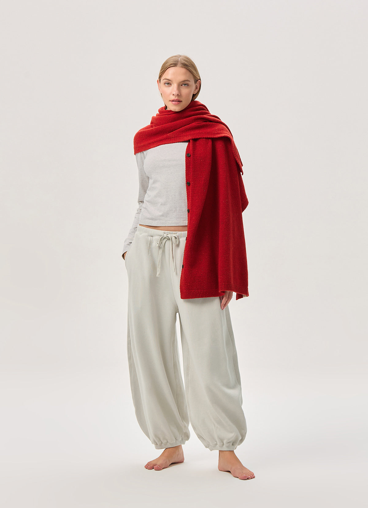 Wide button-up shawl_Red